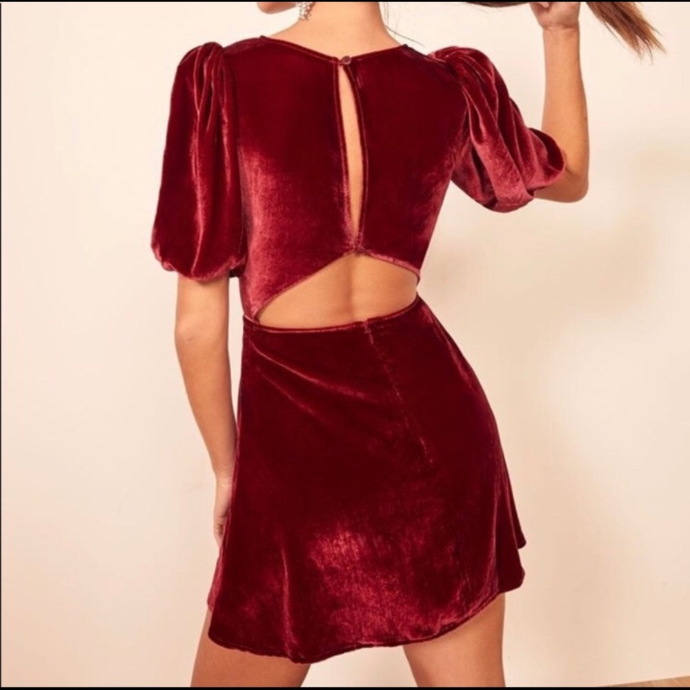 💥 SOLD ON Ⓜ️💥 Reformation Peri Dress NWT!! - Picture 1 of 10
